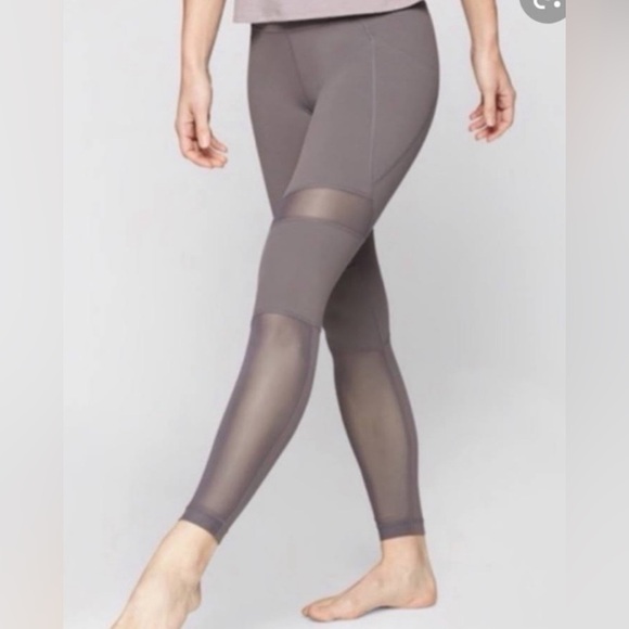 NWOT Athleta Salutation Meshblock leggings - Picture 1 of 10